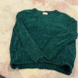 Soft hunter green sweater